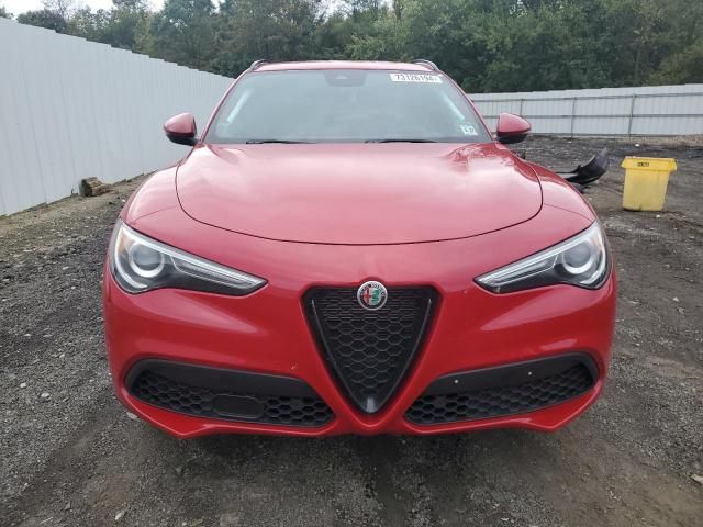 2022 Alfa Romeo Stelvio