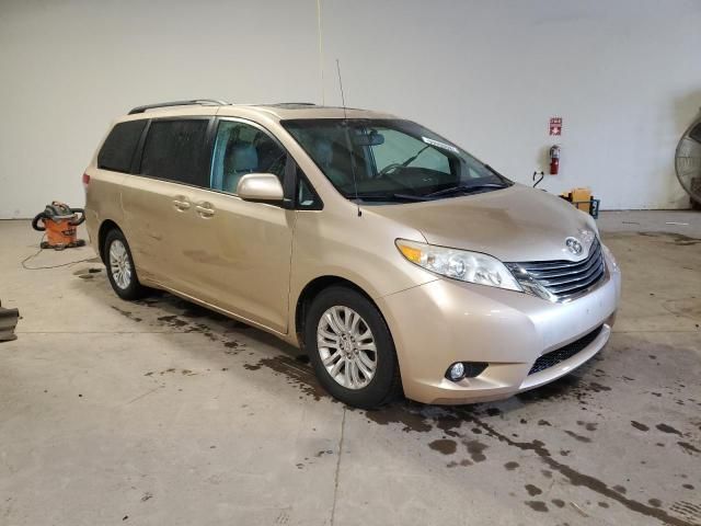 2011 Toyota Sienna XLE