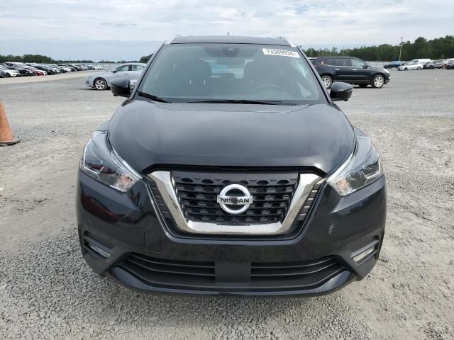 2020 Nissan Kicks SR