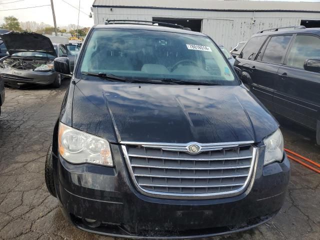 2010 Chrysler Town & Country Touring