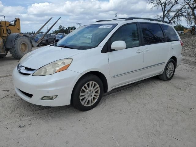 2007 Toyota Sienna XLE