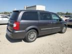 2015 Chrysler Town & Country Touring L