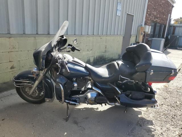 2004 Harley-Davidson Flhtcui