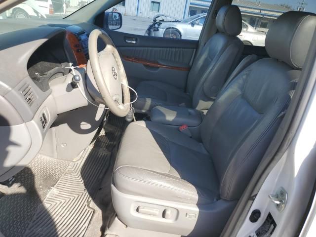 2008 Toyota Sienna XLE