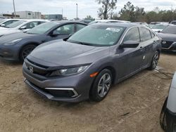 Carros salvage sin ofertas aún a la venta en subasta: 2019 Honda Civic LX