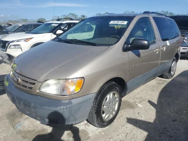 2002 Toyota Sienna CE