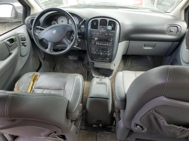 2005 Dodge Grand Caravan SXT