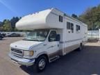 2001 Ford Econoline E450 Super Duty Cutaway Van