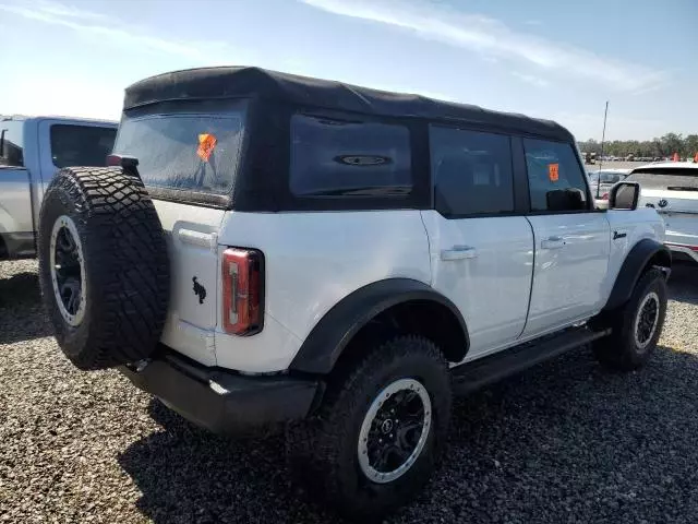 2021 Ford Bronco Base