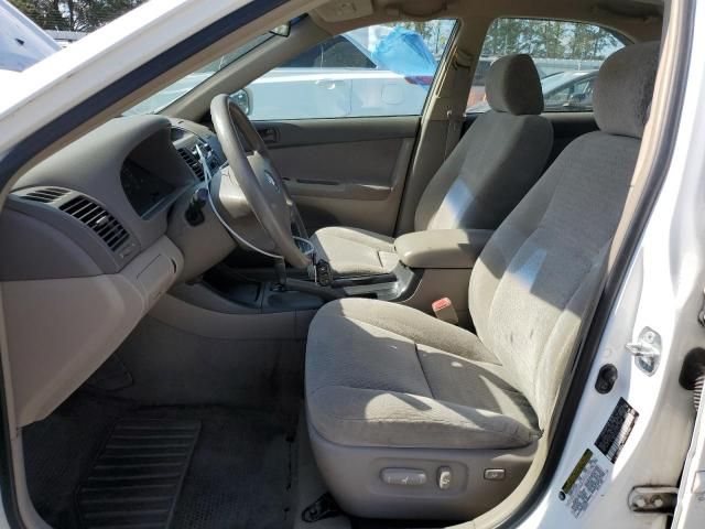 2004 Toyota Camry LE