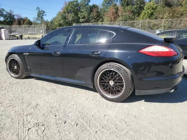 2011 Porsche Panamera 2