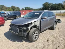 KIA Vehiculos salvage en venta: 2016 KIA Sportage LX