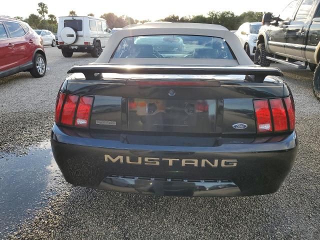 2004 Ford Mustang