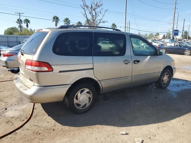 2002 Toyota Sienna LE