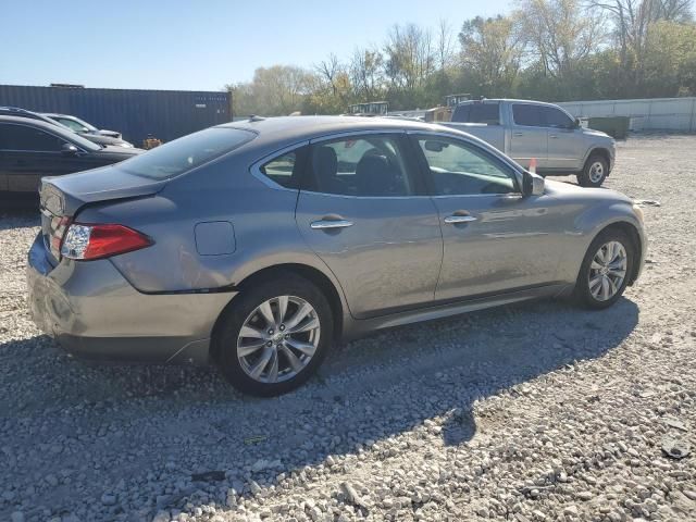 2011 Infiniti M56 X