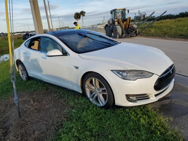 2015 Tesla Model S