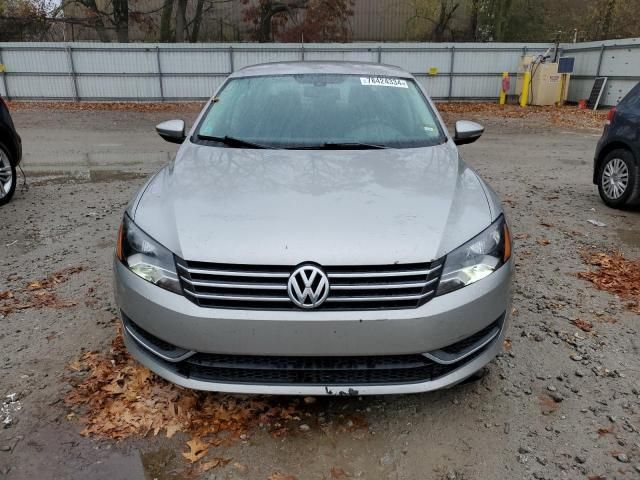 2012 Volkswagen Passat SE