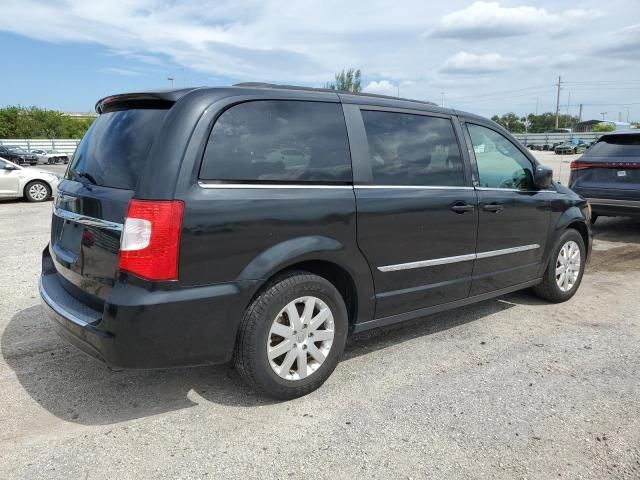 2016 Chrysler Town & Country Touring