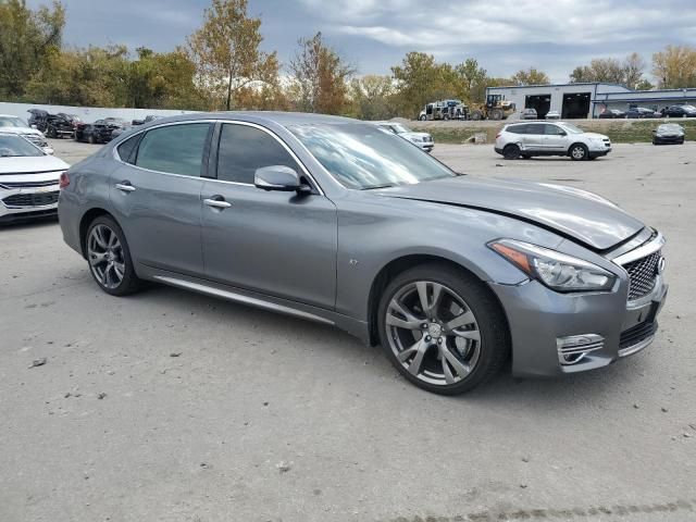 2017 Infiniti Q70 3.7