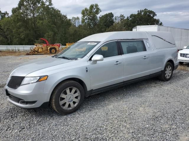 2013 Lincoln MKT