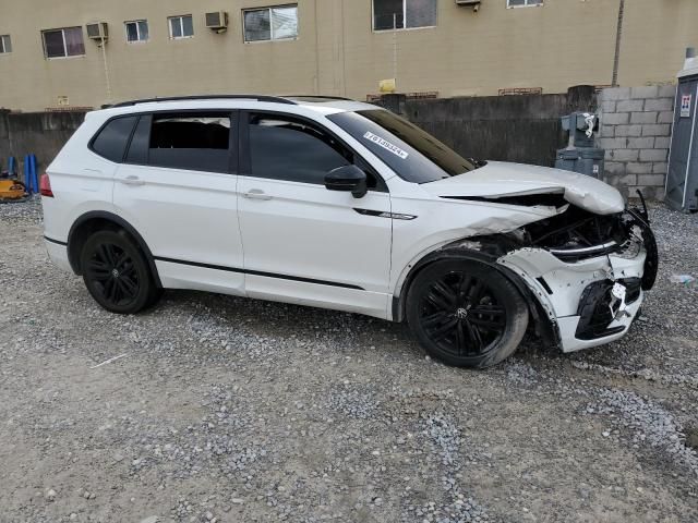 2022 Volkswagen Tiguan SE R-LINE Black