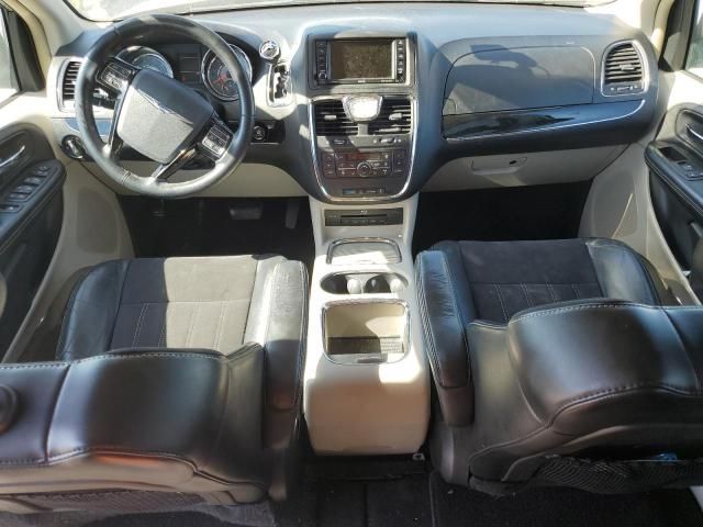 2015 Chrysler Town & Country Limited