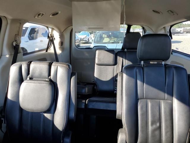 2013 Chrysler Town & Country Touring