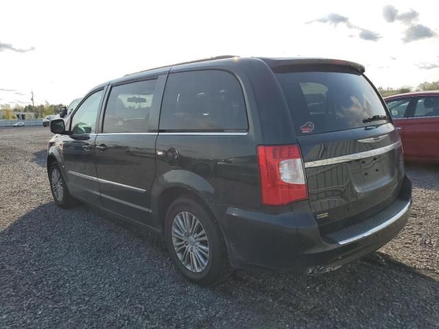 2014 Chrysler Town & Country Touring L