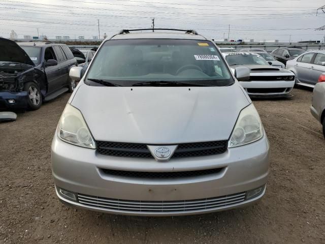 2004 Toyota Sienna XLE