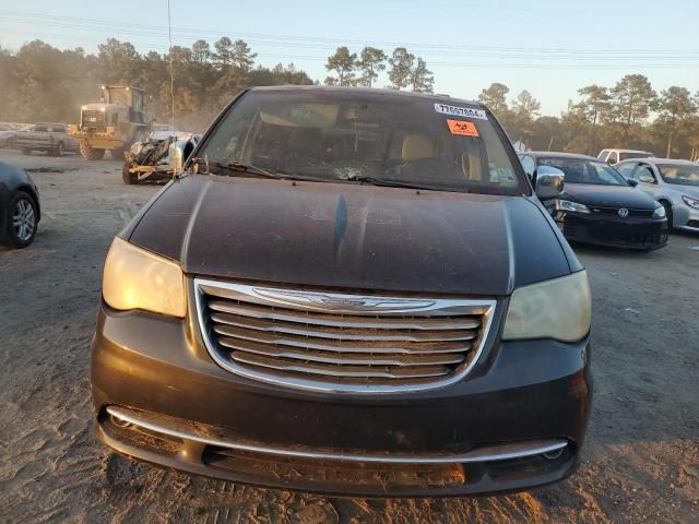 2012 Chrysler Town & Country Touring L