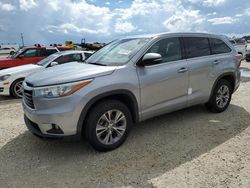 Salvage cars for sale at Arcadia, FL auction: 2015 Toyota Highlander XLE