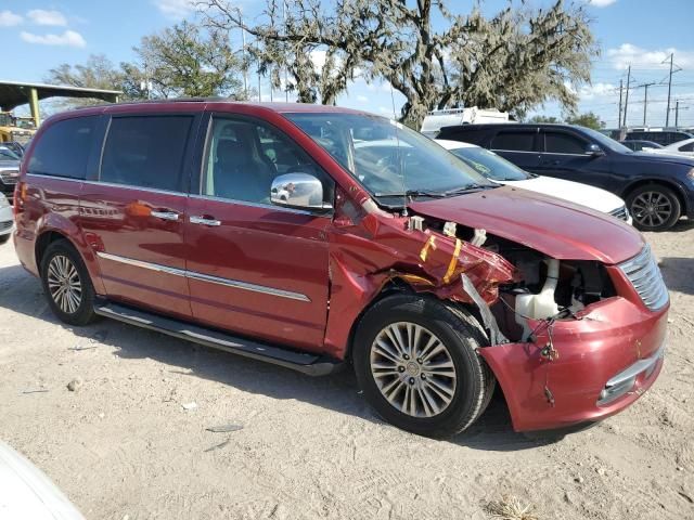 2013 Chrysler Town & Country Touring L