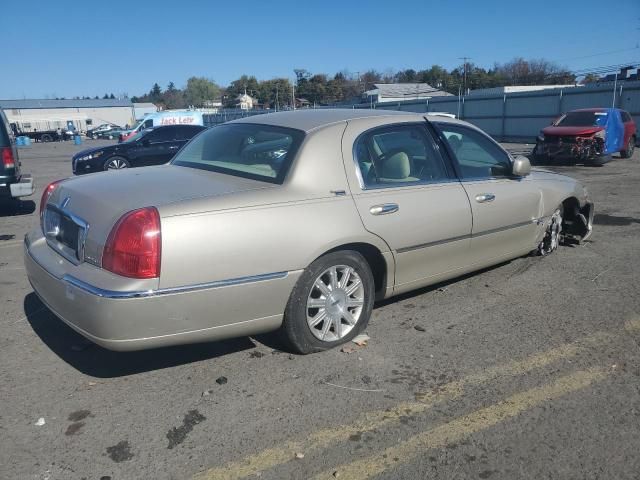 2008 Lincoln Town Car Signature Limited