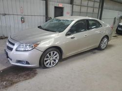 Carros salvage sin ofertas aún a la venta en subasta: 2013 Chevrolet Malibu 2LT