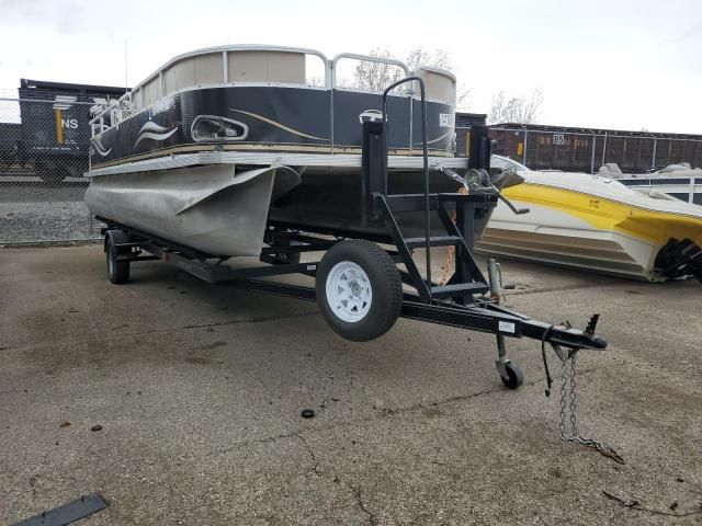 2012 Tahoe Boat