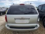 2004 Chrysler Town & Country