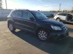 2009 Volkswagen Tiguan SE