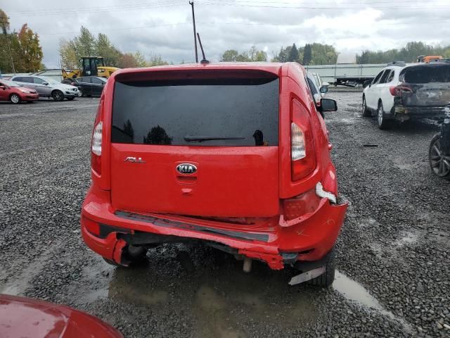 2013 KIA Soul +