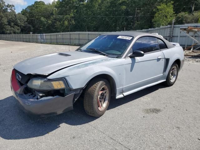 2000 Ford Mustang