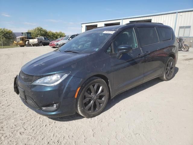 2020 Chrysler Pacifica Touring L Plus