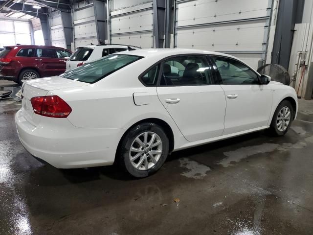 2013 Volkswagen Passat S