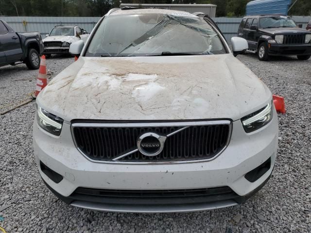 2021 Volvo XC40 T4 Momentum