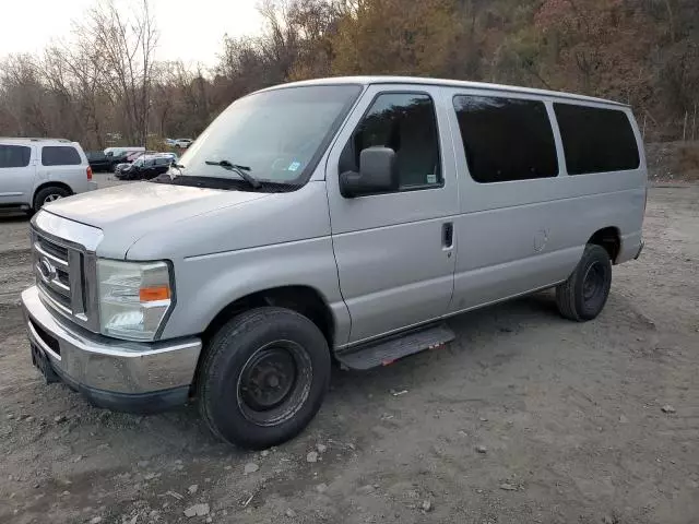 2011 Ford Econoline E350 Super Duty Wagon