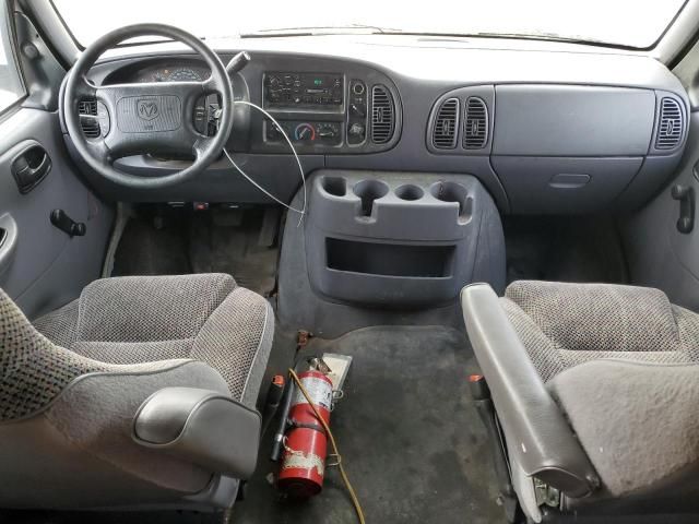 2000 Dodge RAM Wagon B3500