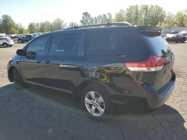 2011 Toyota Sienna LE