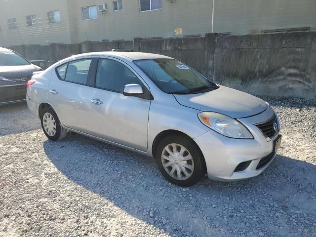 2013 Nissan Versa S