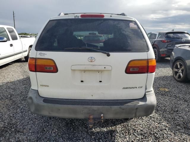 2000 Toyota Sienna CE