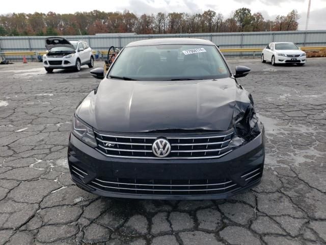 2017 Volkswagen Passat R-Line