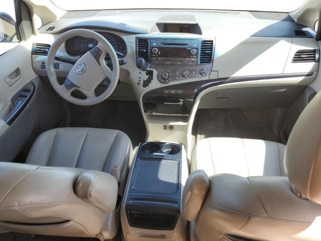 2012 Toyota Sienna LE