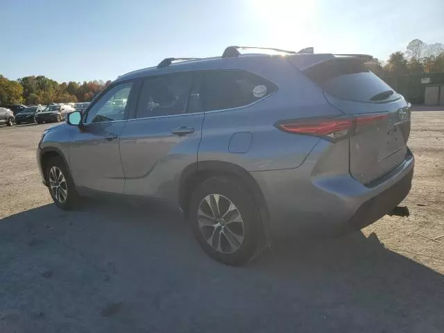 2020 Toyota Highlander Hybrid XLE